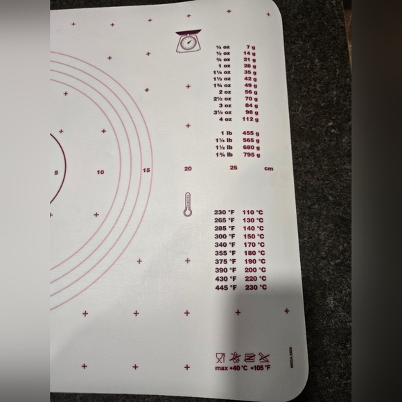 Tupperware Pastry Sheet - Picture 4 of 4